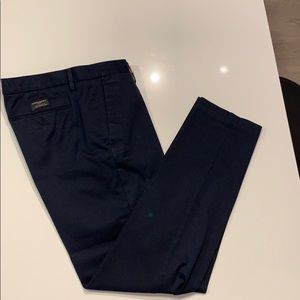 Banana Republic men’s chino pant.